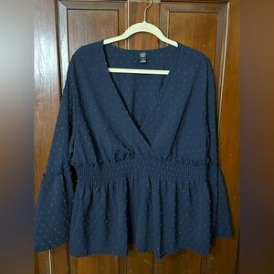 Women’s four XL navy blue, beautiful blouse